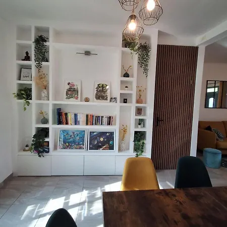 House With Garden Near Paris Houilles